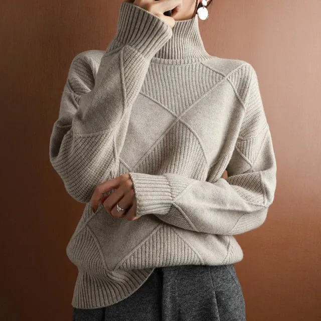 Dia - Women's Turtleneck Sweater