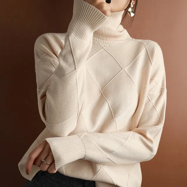 Dia - Women's Turtleneck Sweater