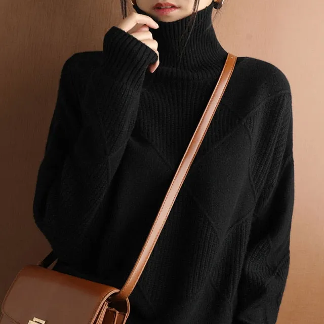 Dia - Women's Turtleneck Sweater