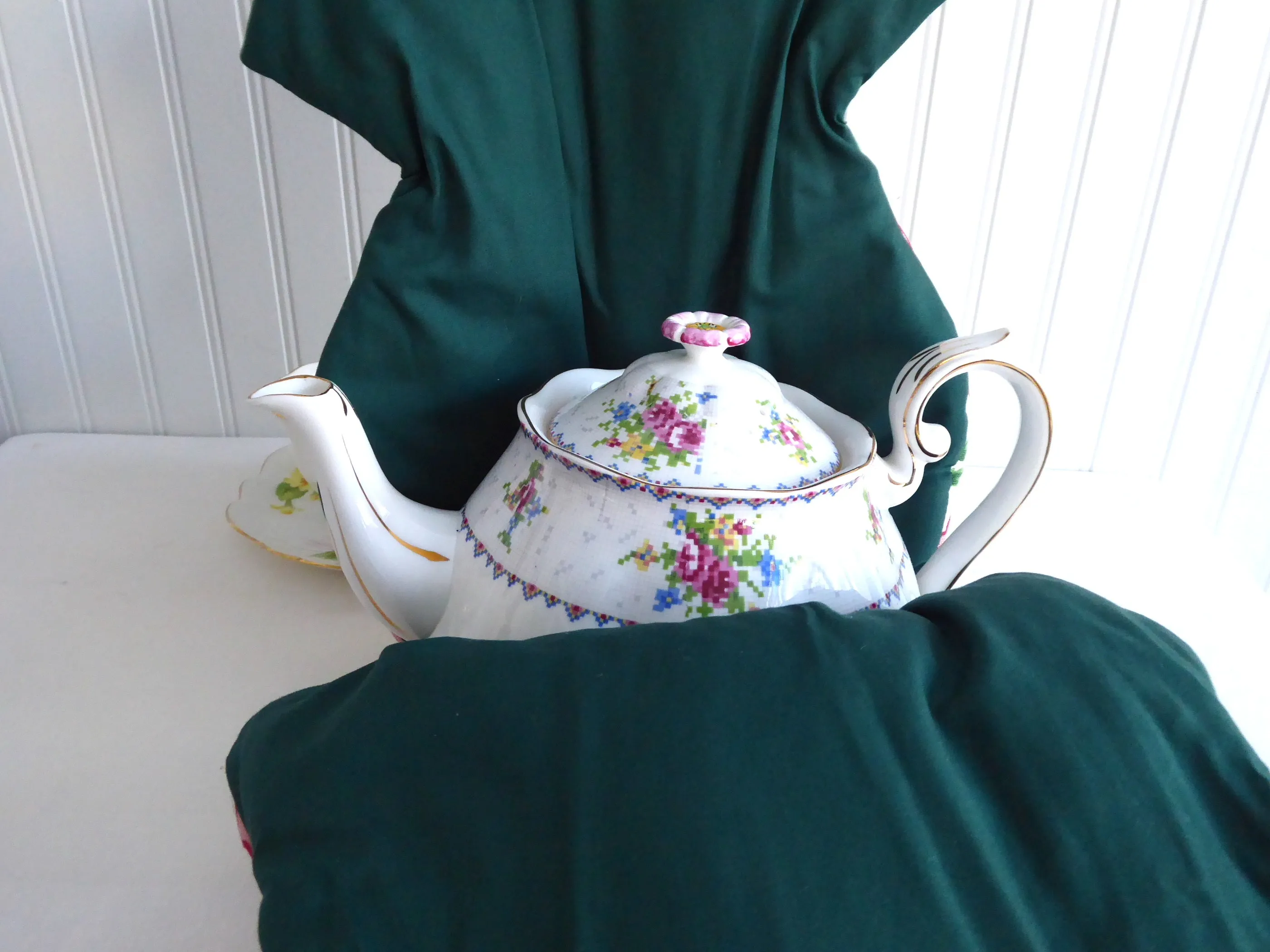 Huge Tea Cozy Padded Muff Style Cosy Orchid Stitchery Canada Pink Green