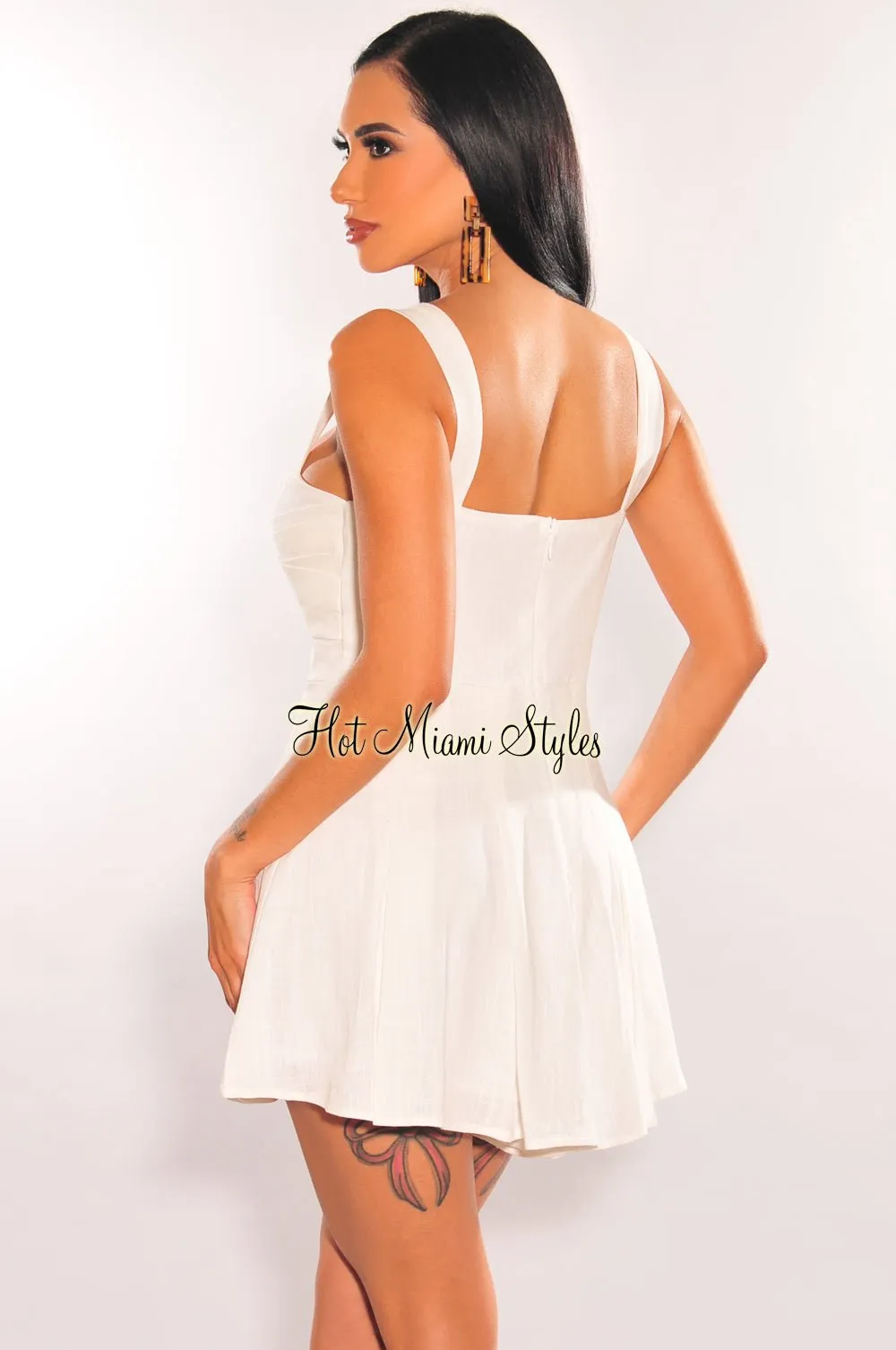 White Linen Padded Sleeveless Sweetheart Romper