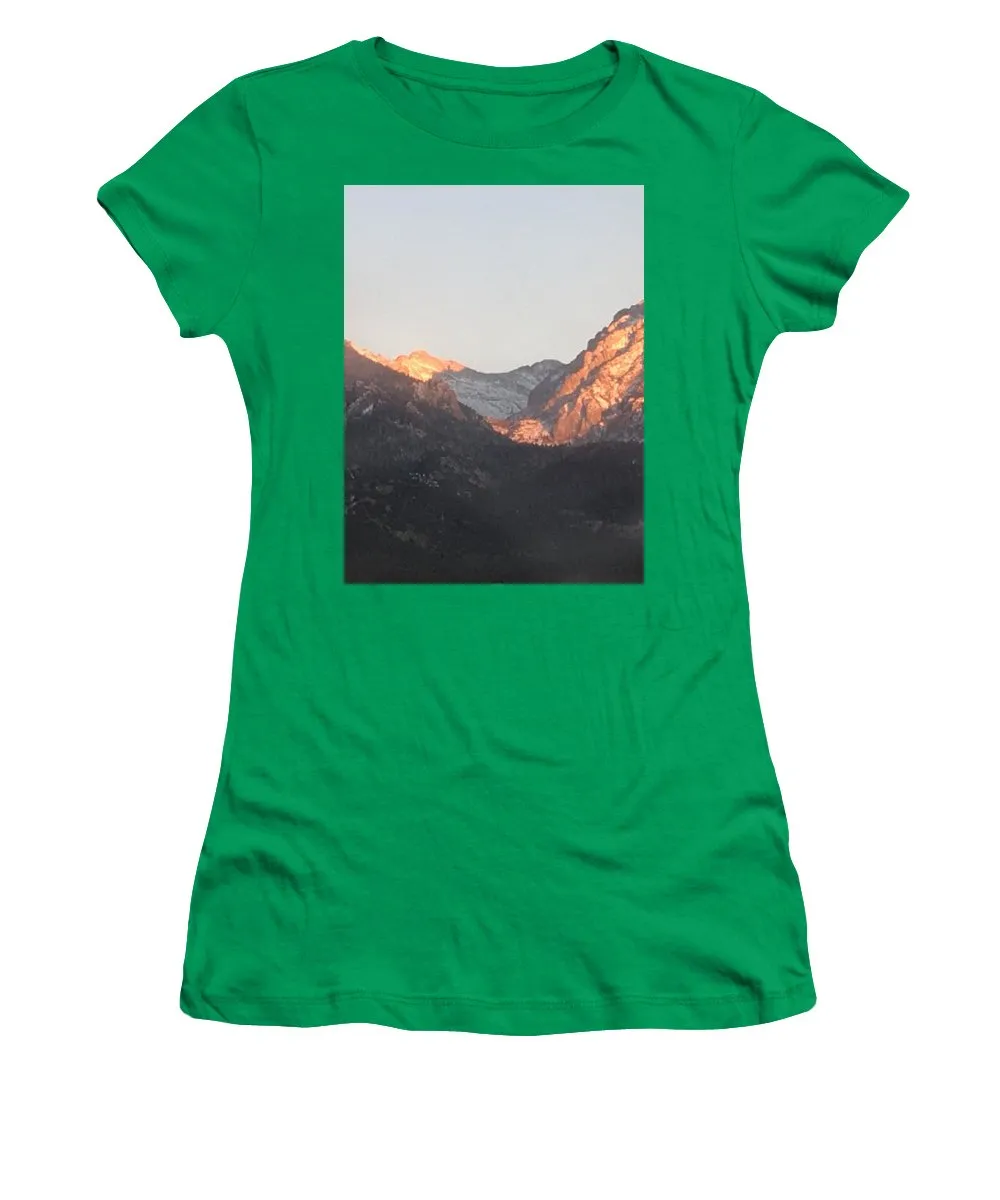 Winter Magic Hour Crestone - Women's T-Shirt